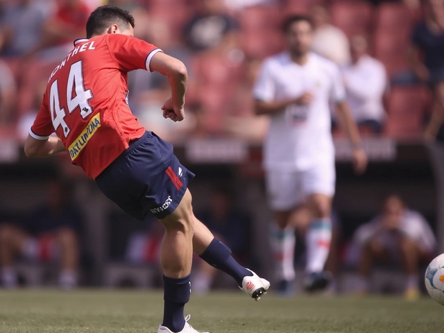 Independiente vence a Deportivo Riestra 3-1 y se acerca a los puestos de Copa